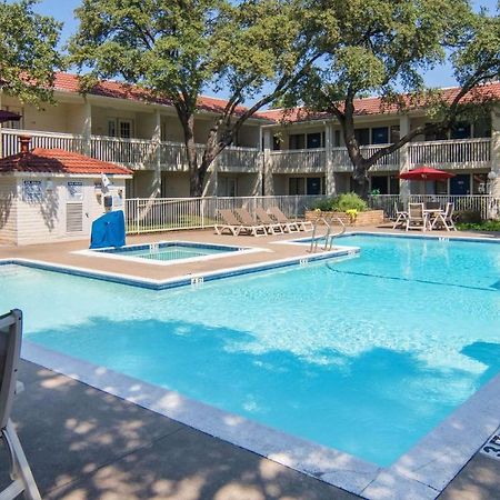 Motel 6-Addison, Tx - Dallas 외부 사진