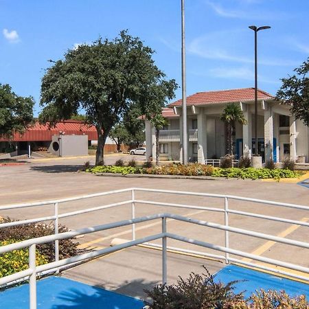 Motel 6-Addison, Tx - Dallas 외부 사진
