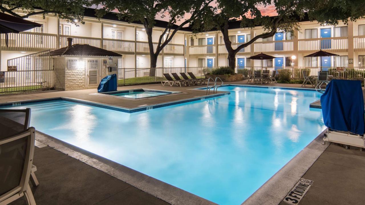 Motel 6-Addison, Tx - Dallas 외부 사진