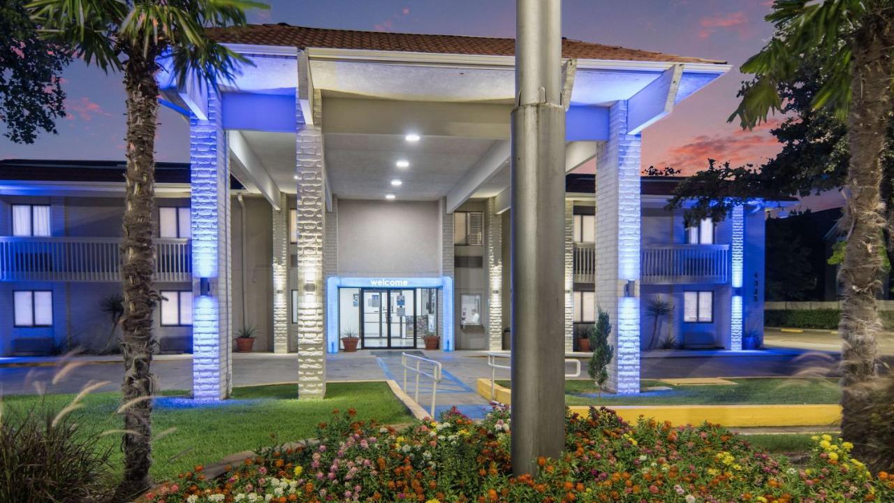 Motel 6-Addison, Tx - Dallas 외부 사진