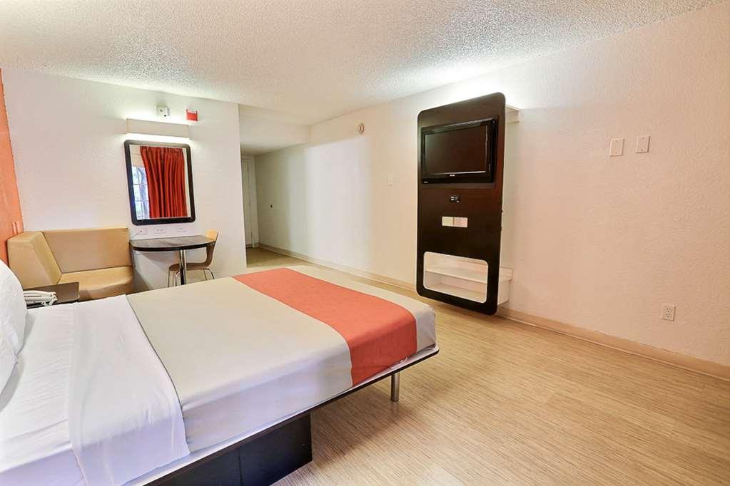 Motel 6-Addison, Tx - Dallas 객실 사진