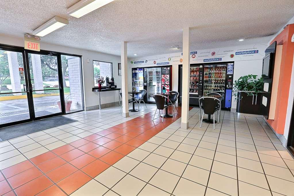Motel 6-Addison, Tx - Dallas 내부 사진